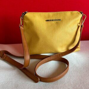 Steve Madden Mustard Leather Crossbody Purse